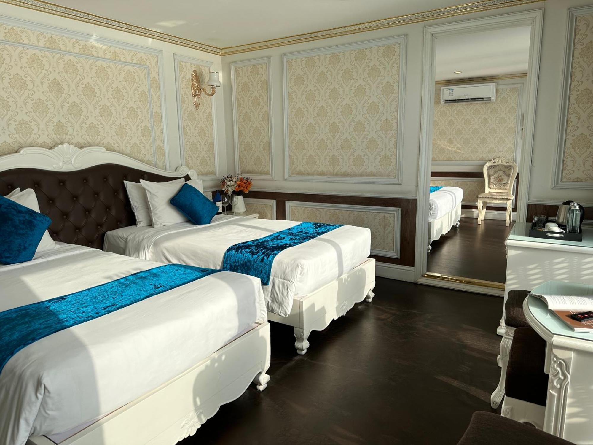 Ha Long Aqua Legend Cruise Hotel Екстериор снимка